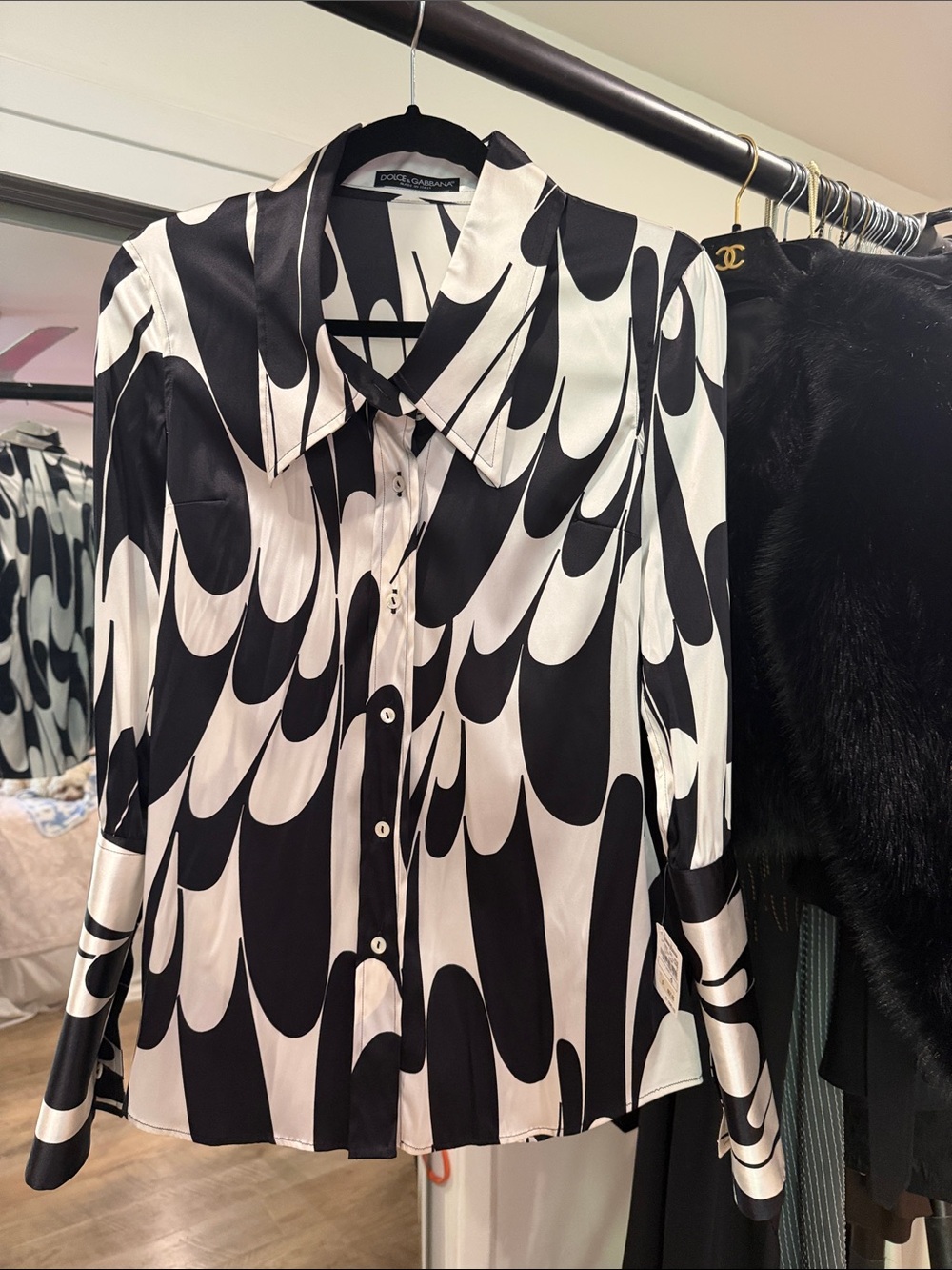 Dolce & Gabbana Black and White Printed silk Button-Up Blouse vintage💋